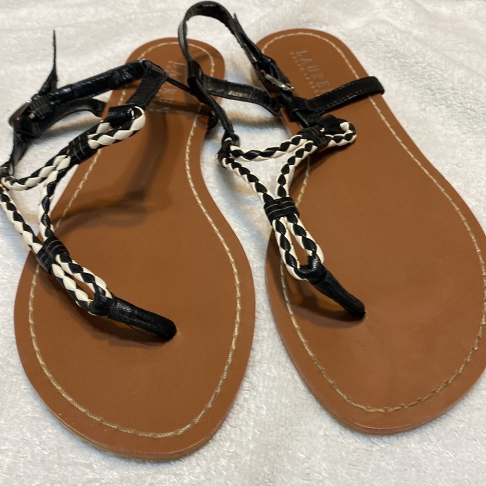 Lauren Ralph Lauren thong sandals, black and white braid design, pre-owned - Picture 5 of 6